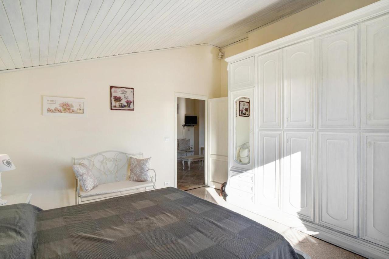 Le Casasse Daire Imperia Dış mekan fotoğraf