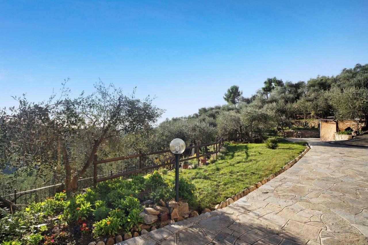 Le Casasse Daire Imperia Dış mekan fotoğraf